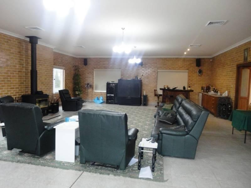 4 Pierce Street, Prairiewood NSW 2176