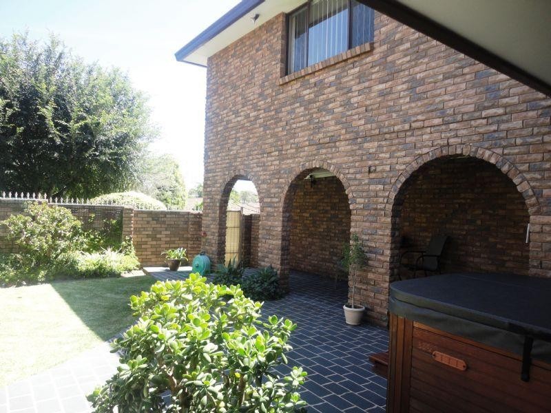 5 Pokolbin Place, Edensor Park NSW 2176