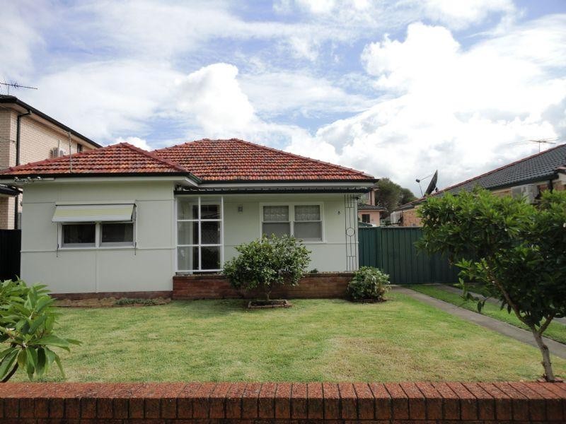 8 Linda Street, Fairfield Heights NSW 2165