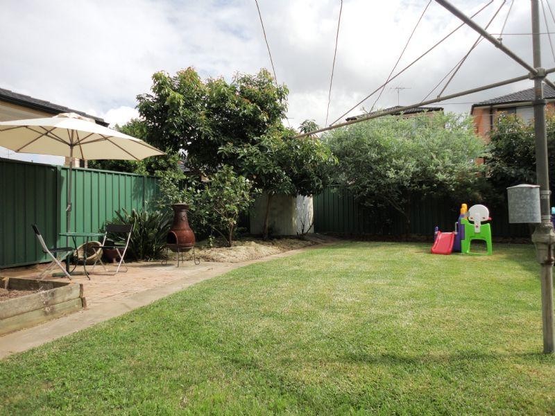 8 Linda Street, Fairfield Heights NSW 2165