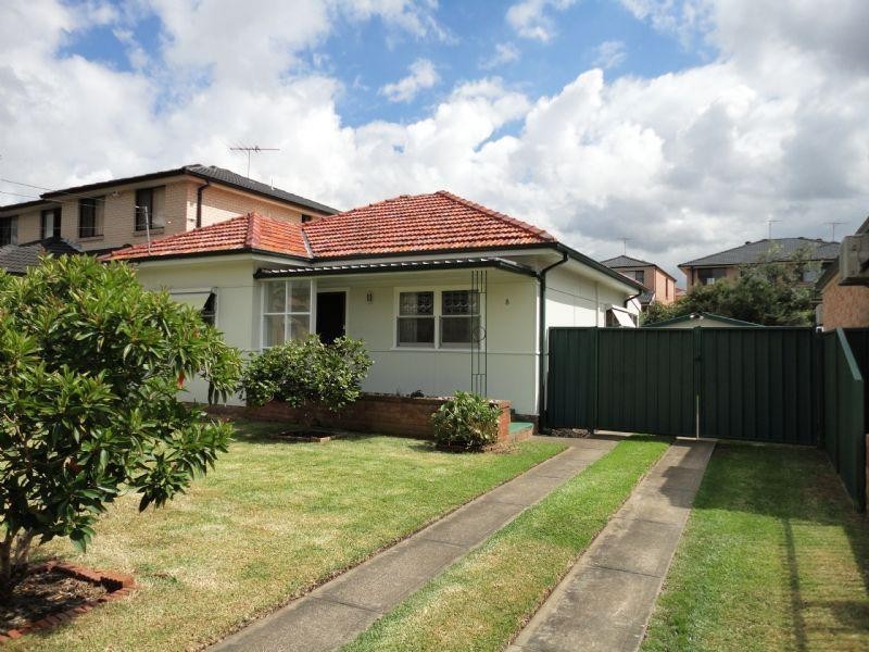 8 Linda Street, Fairfield Heights NSW 2165