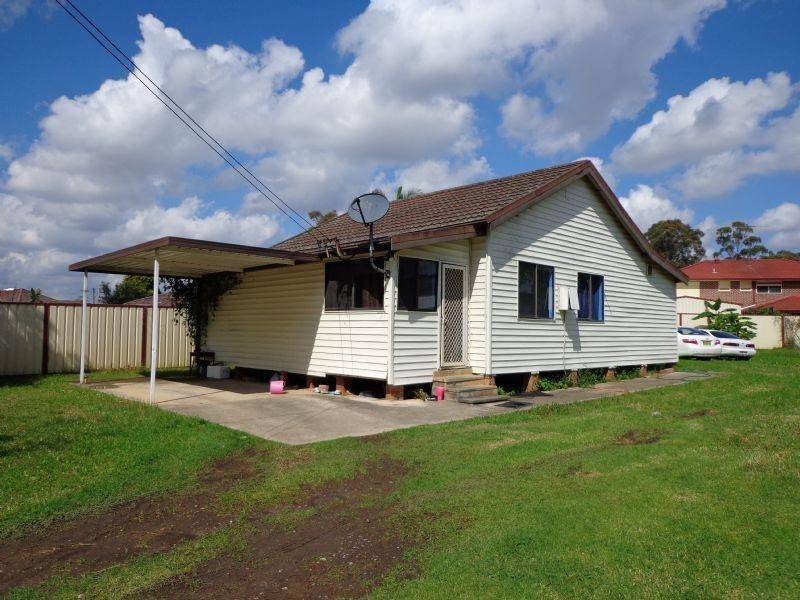 8A Tarlington Parade, Bonnyrigg NSW 2177