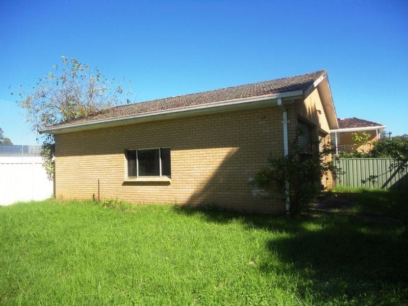 8A Tarlington Parade, Bonnyrigg NSW 2177