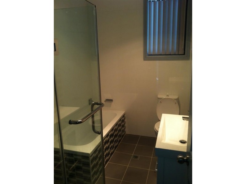 Fairfield East NSW 2165