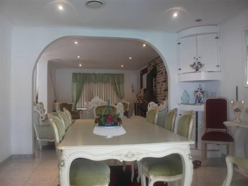 Fairfield West NSW 2165