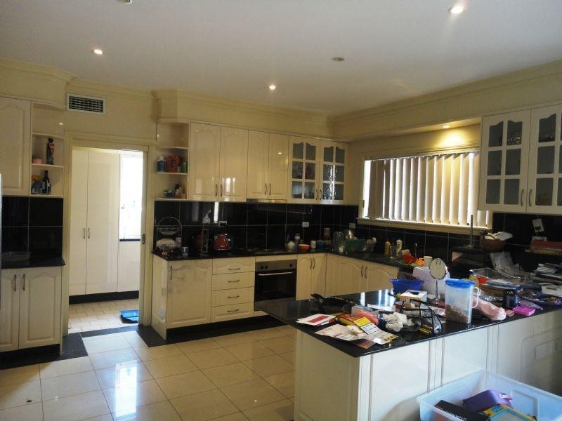 122B Camden Street, Fairfield Heights NSW 2165