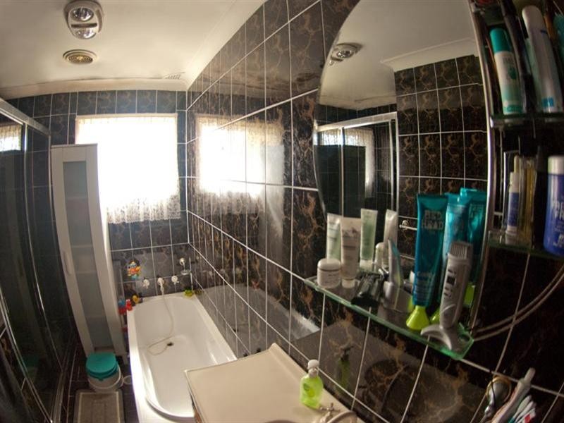 8 Mallacoota Street, Wakeley NSW 2176