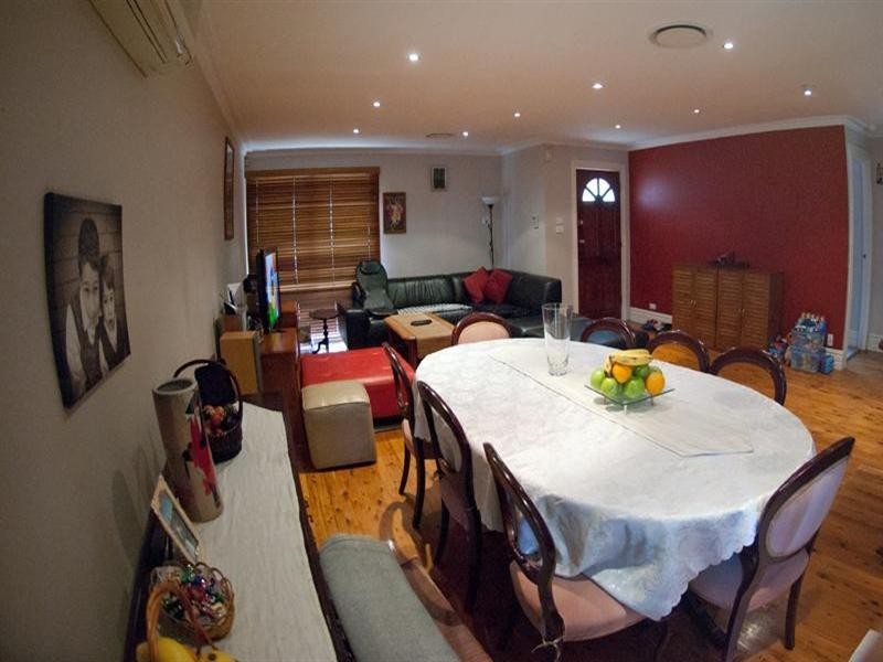 8 Mallacoota Street, Wakeley NSW 2176