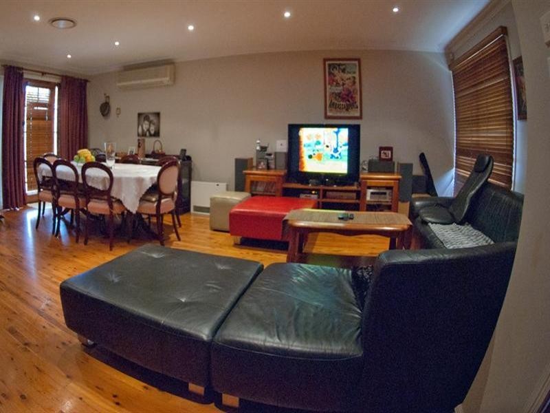 8 Mallacoota Street, Wakeley NSW 2176