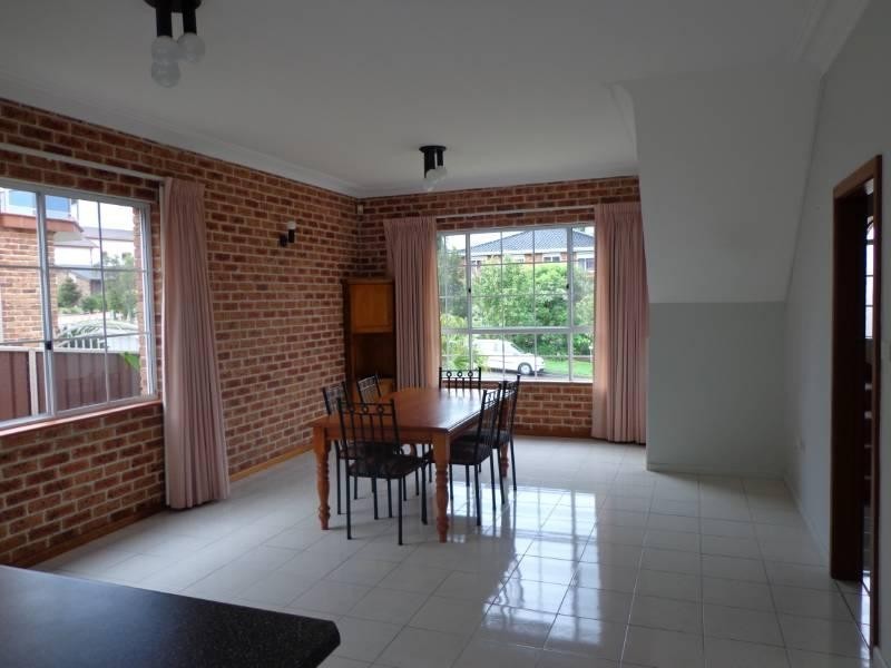 5 Falmer Street, Abbotsbury NSW 2176