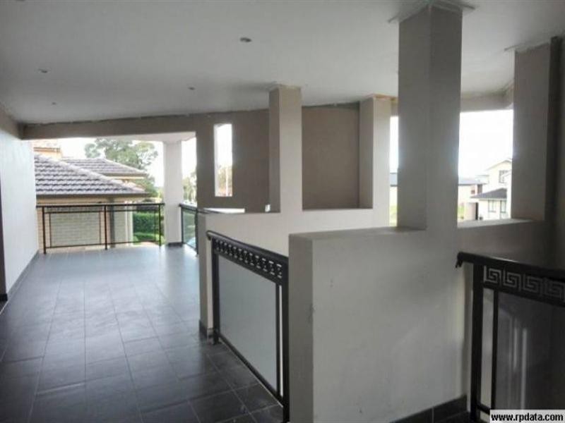 8 Murrumbidgee Street, Bossley Park NSW 2176