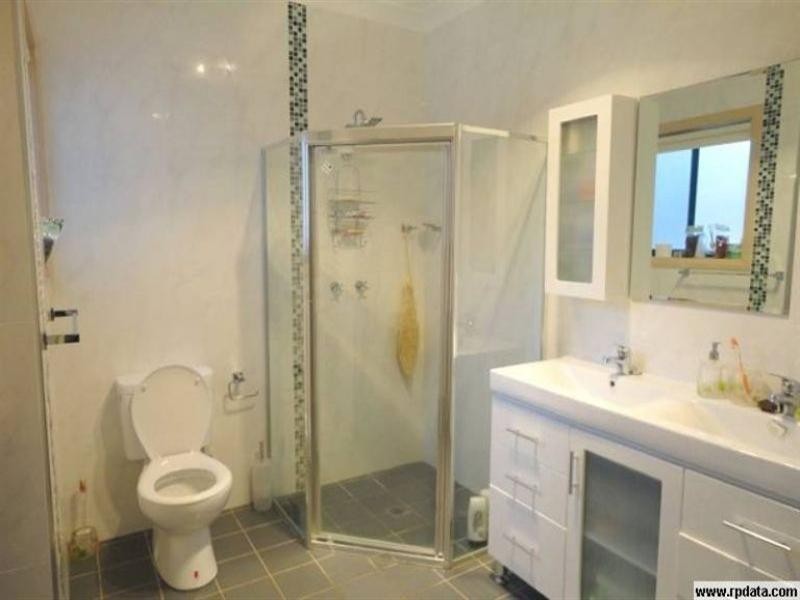 8 Murrumbidgee Street, Bossley Park NSW 2176