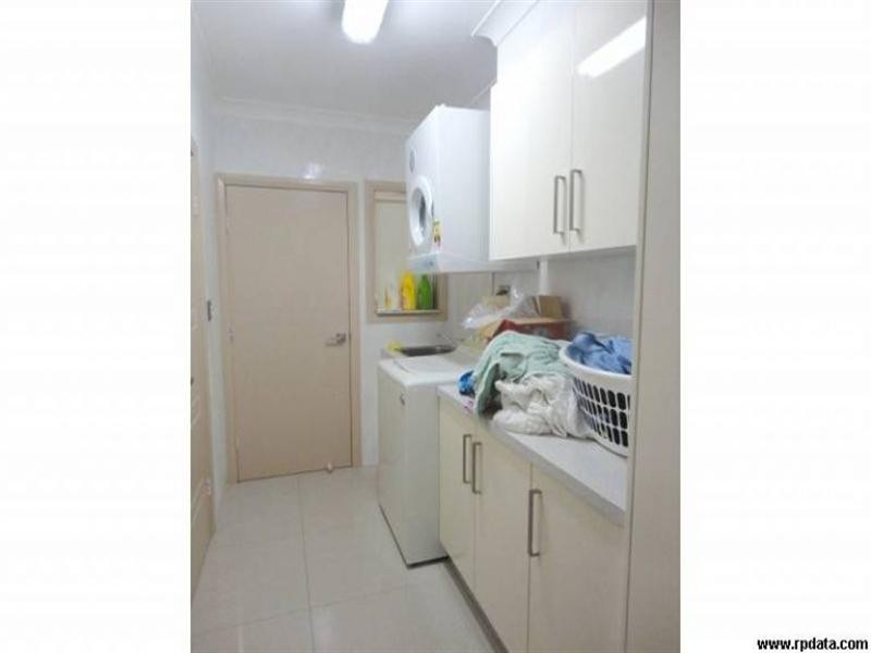 8 Murrumbidgee Street, Bossley Park NSW 2176