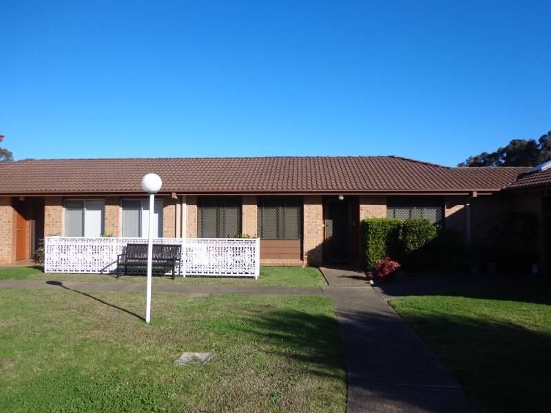 18/26 Turquoise Crescent, Bossley Park NSW 2176