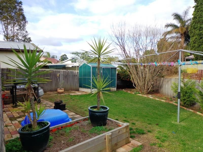 7 Crosby Crescent, Fairfield NSW 2165