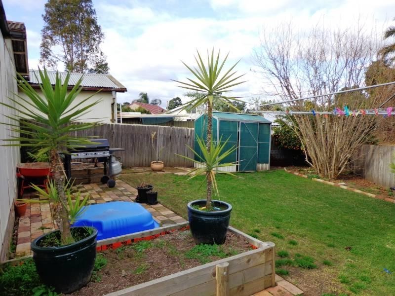 7 Crosby Crescent, Fairfield NSW 2165