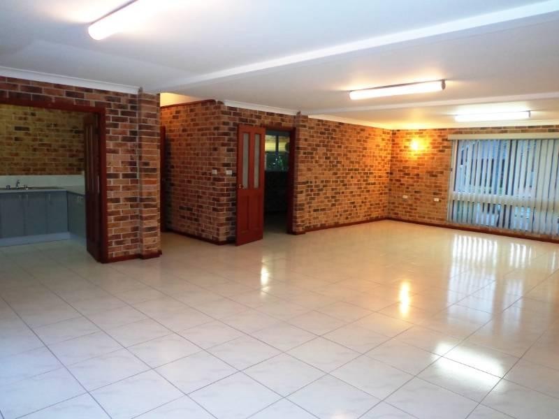 7 Evesham Place, Chipping Norton NSW 2170