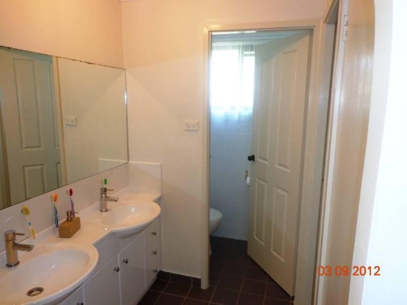 182 Sweethaven Road, Bossley Park NSW 2176