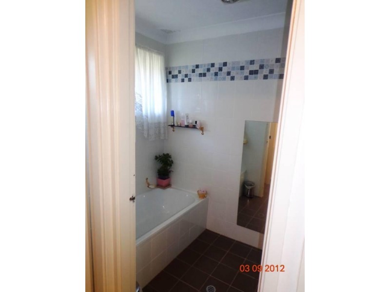 182 Sweethaven Road, Bossley Park NSW 2176