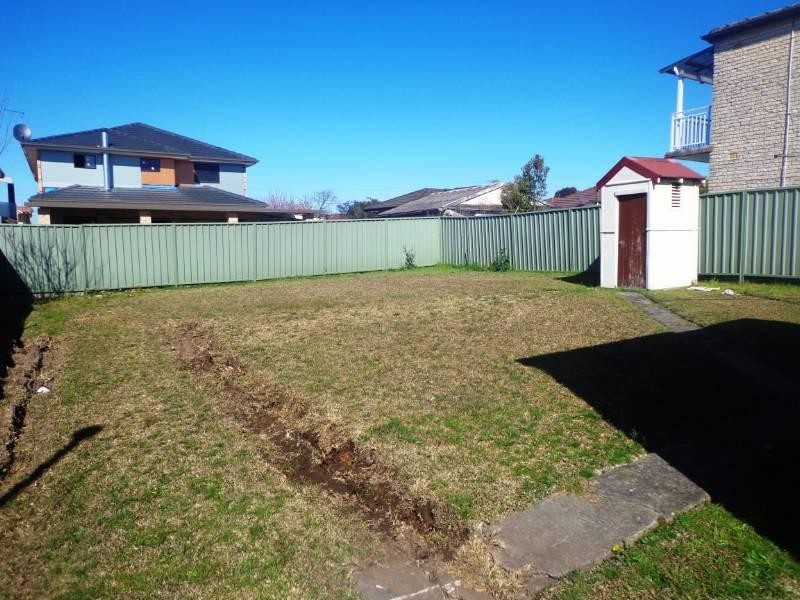 4 Evans Street, Fairfield Heights NSW 2165