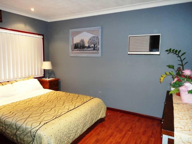 11 Neil Place, Canley Heights NSW 2166