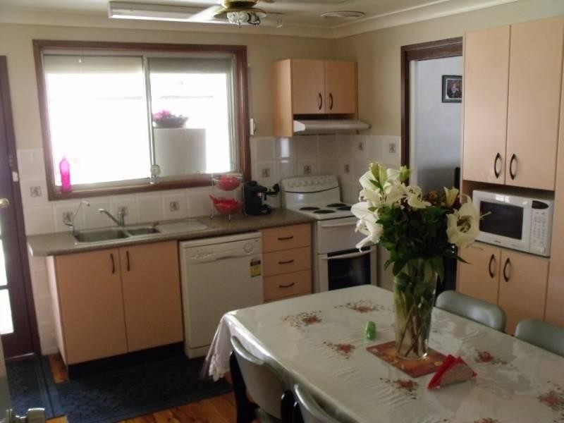 10 Coolatai Crescent, Bossley Park NSW 2176