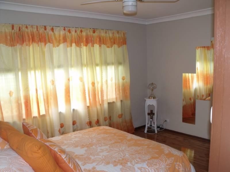 10 Coolatai Crescent, Bossley Park NSW 2176