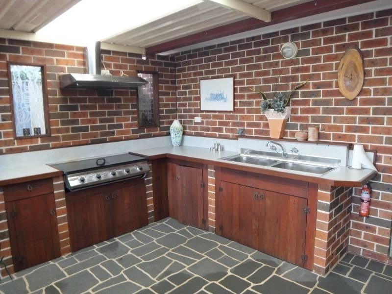 71 Mannow Avenue, West Hoxton NSW 2171