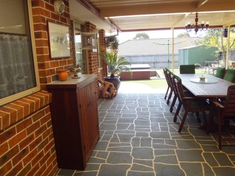 71 Mannow Avenue, West Hoxton NSW 2171