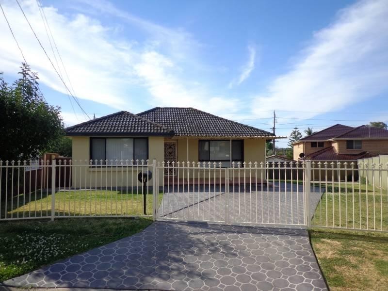 17 Bramley Street, Fairfield West NSW 2165