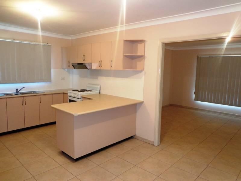 17 Bramley Street, Fairfield West NSW 2165