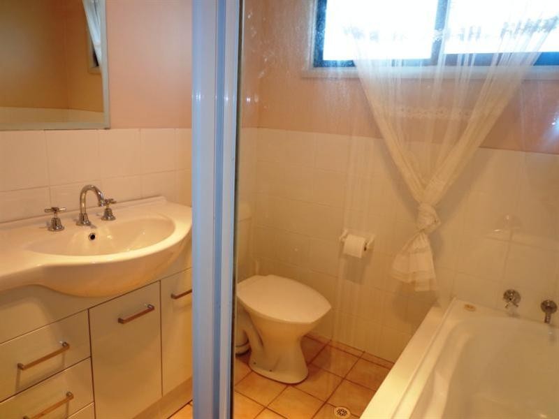 17 Bramley Street, Fairfield West NSW 2165