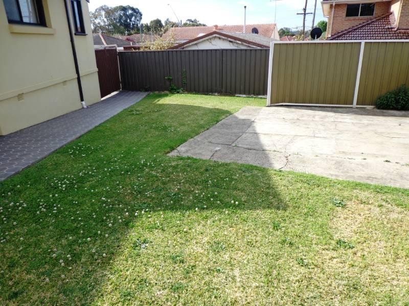 17 Bramley Street, Fairfield West NSW 2165