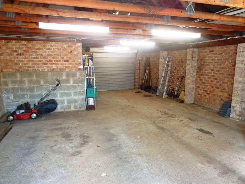 4 Glen Elgin Crescent, Edensor Park NSW 2176