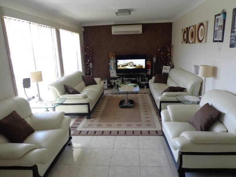 4 Dunkley Street, Smithfield NSW 2164