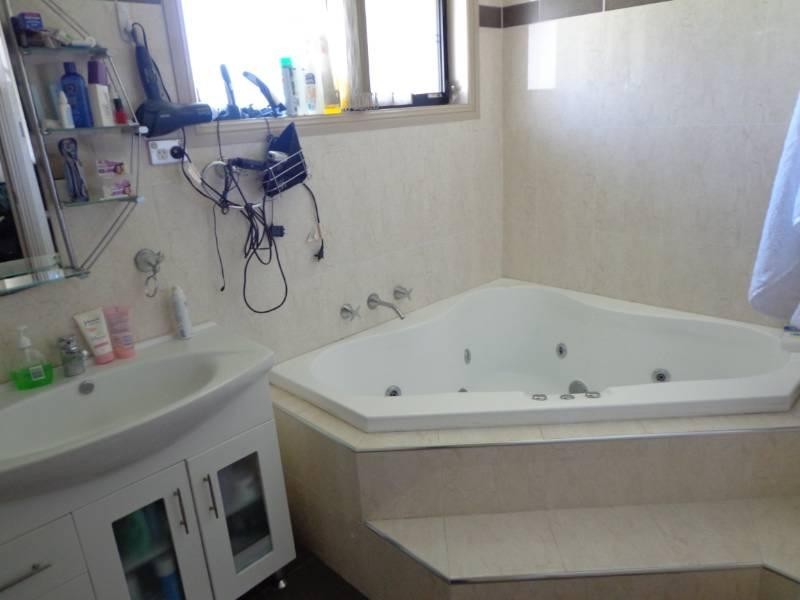 4 Dunkley Street, Smithfield NSW 2164