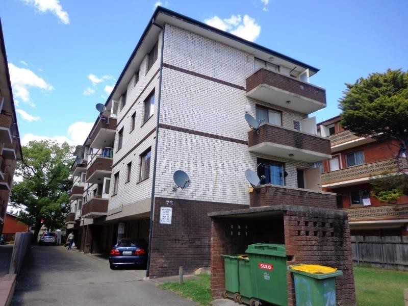 4/79 Harris Street, Fairfield NSW 2165