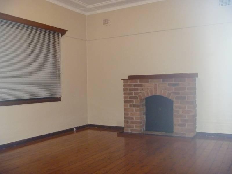 Fairfield West NSW 2165