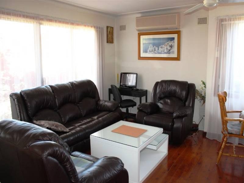 15 Mckibbin Street, Canley Heights NSW 2166