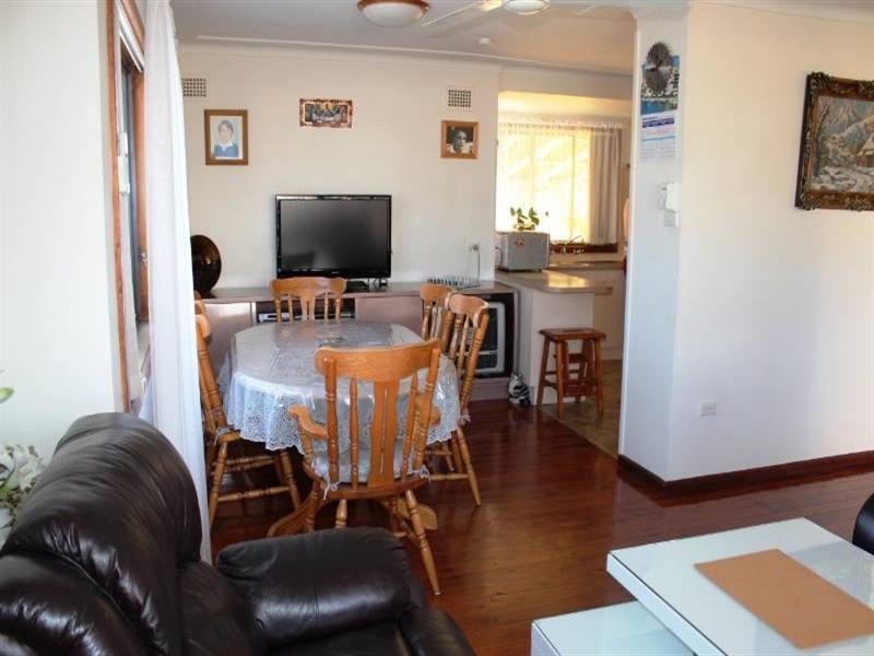 15 Mckibbin Street, Canley Heights NSW 2166