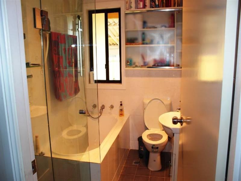 15 Mckibbin Street, Canley Heights NSW 2166