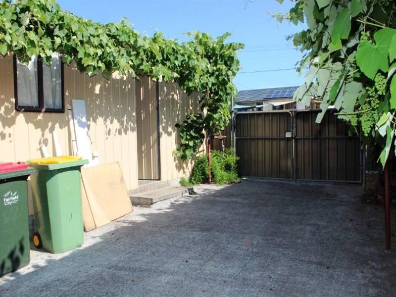 15 Mckibbin Street, Canley Heights NSW 2166