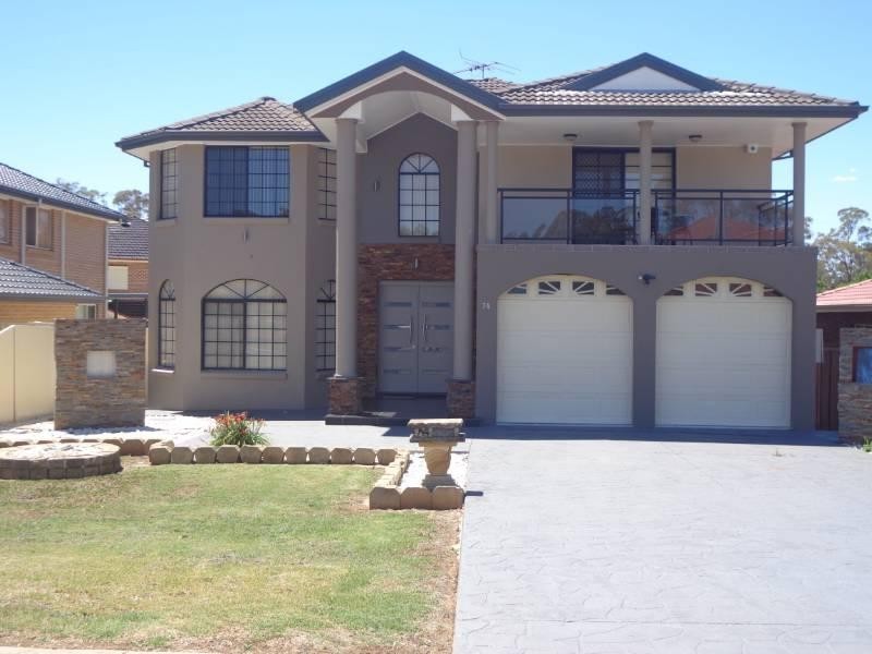74 Prairievale Road, Bossley Park NSW 2176