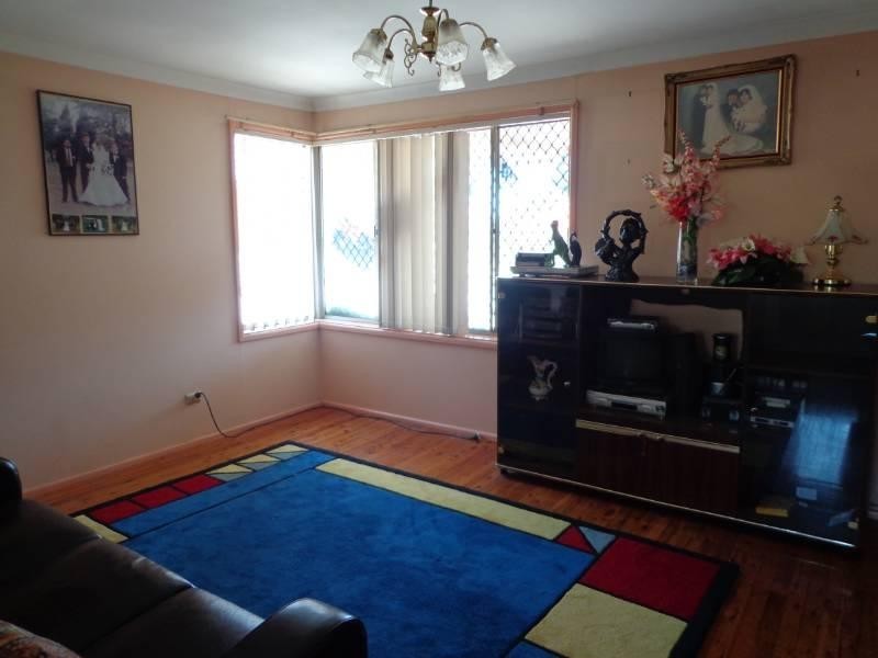 1 Evans Street, Fairfield Heights NSW 2165