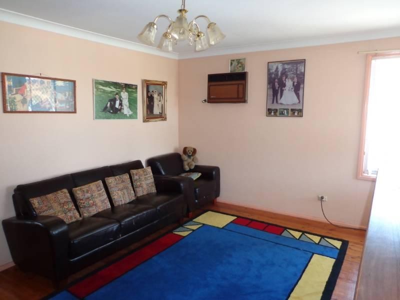 1 Evans Street, Fairfield Heights NSW 2165