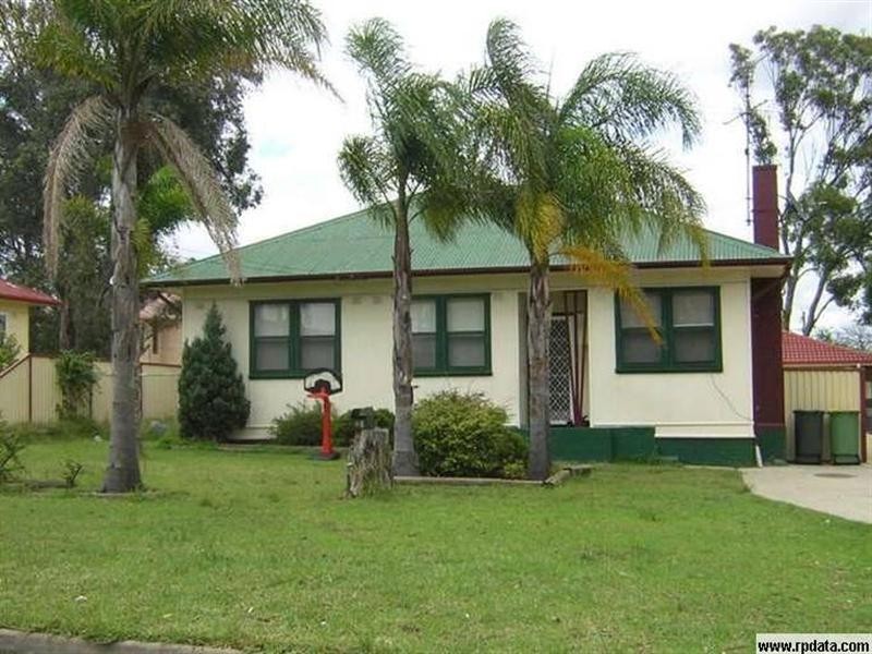 81 Campbell Street, Fairfield East NSW 2165