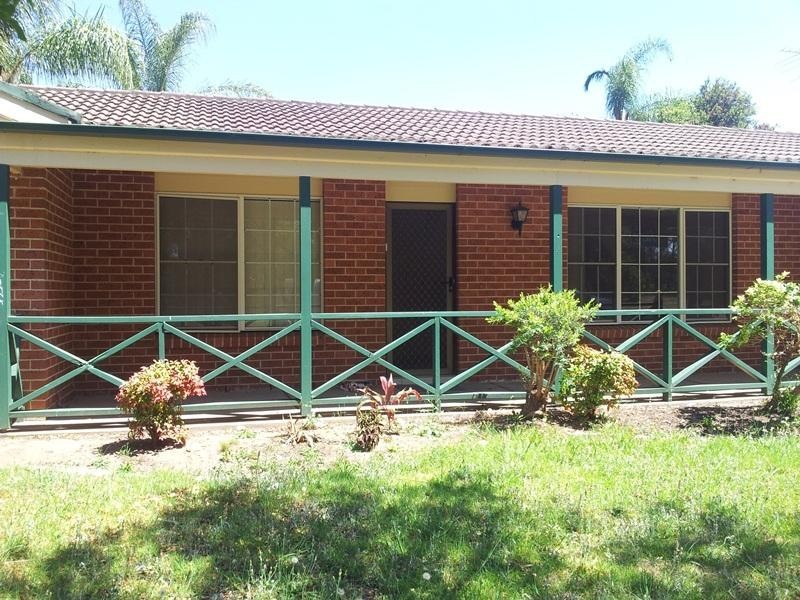 Greenfield Park NSW 2176