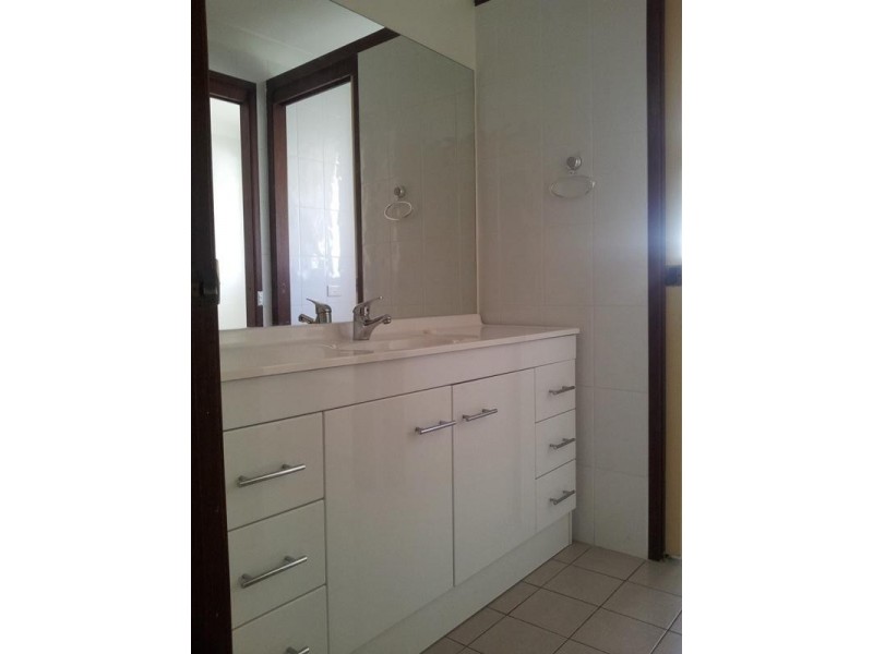 Greenfield Park NSW 2176