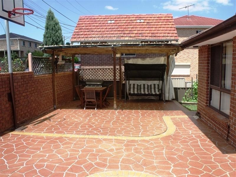 1/14C Glassop Street, Bankstown NSW 2200