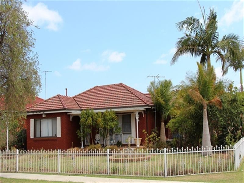 2A Lombard Street, Fairfield NSW 2165
